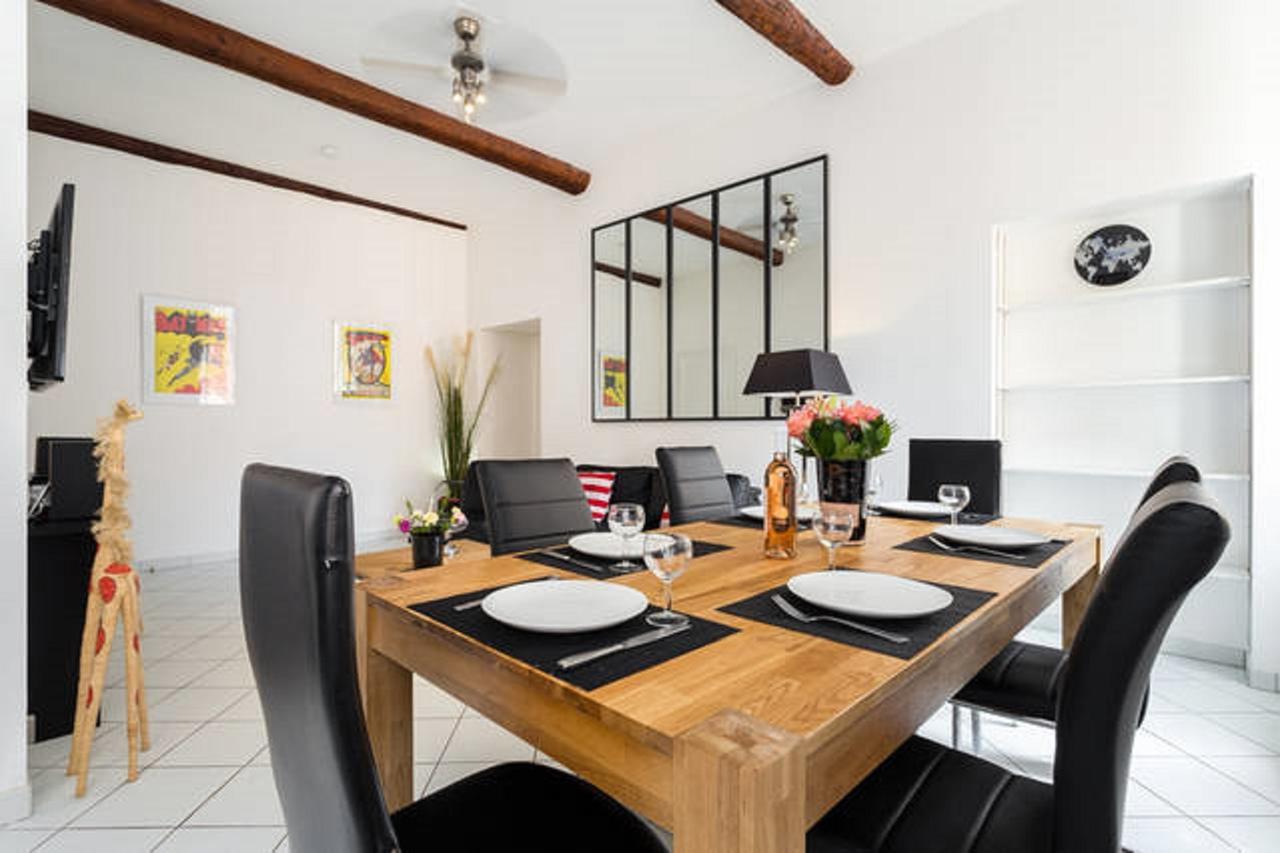 Ste Reparate F4 Moderne, Design, Place Rossetti, Heart Old Town Appartement