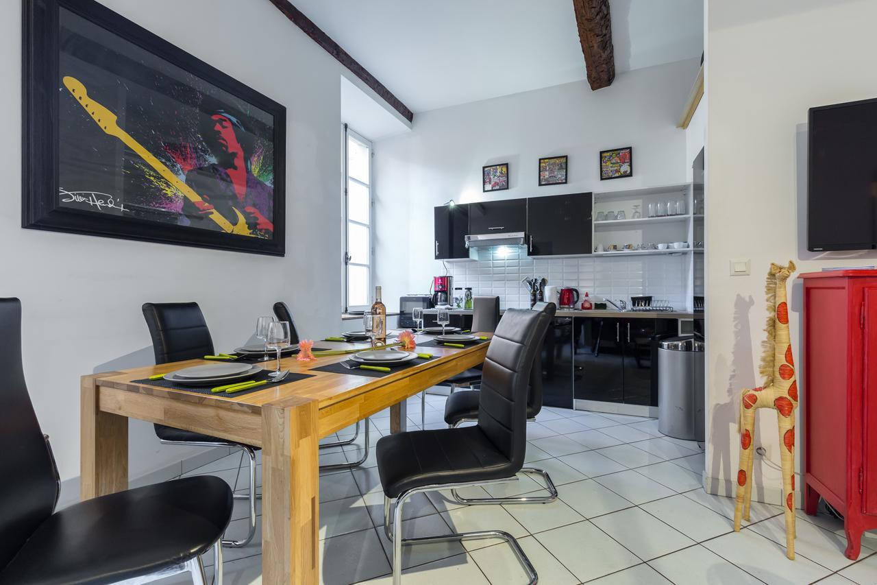 Ste Reparate F4 Moderne, Design, Place Rossetti, Heart Old Town *