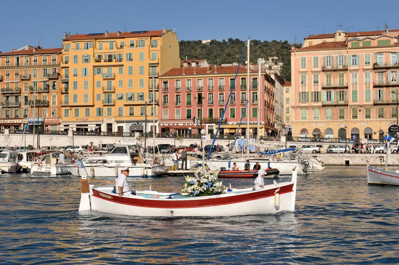 Appartamento Ste Reparate F4 Moderne, Design, Place Rossetti, Heart Old Town
